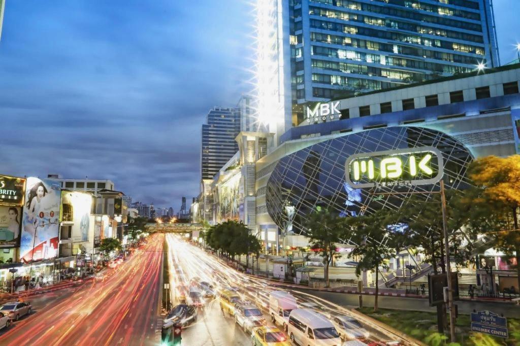 Ban Thungdang Housetel Bangkok Hotel Buitenkant foto
